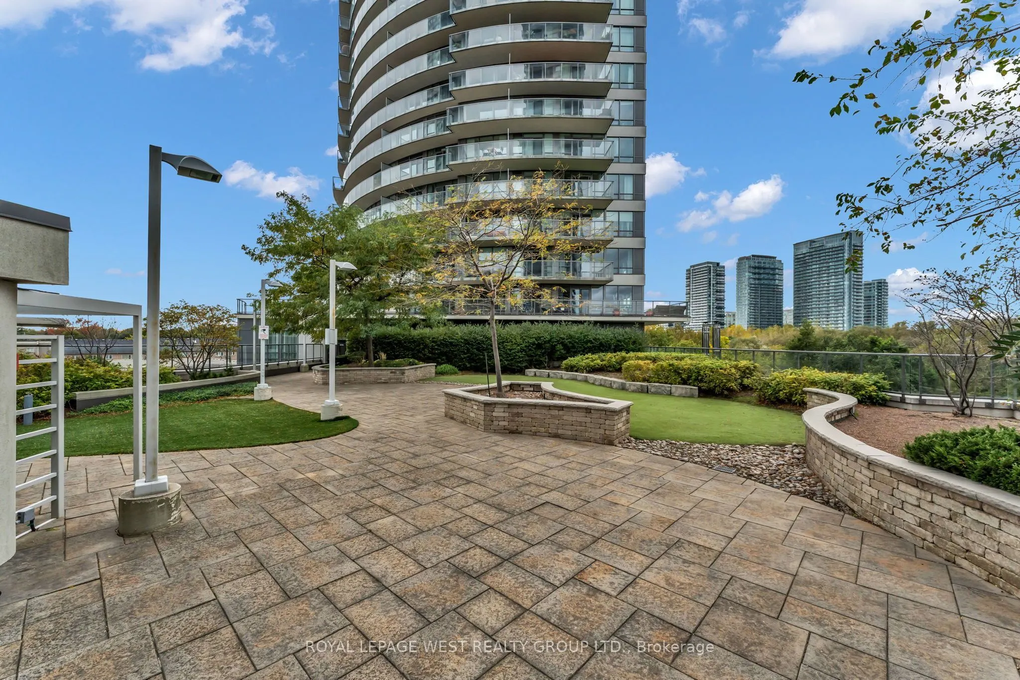 15 Legion Road #2201
