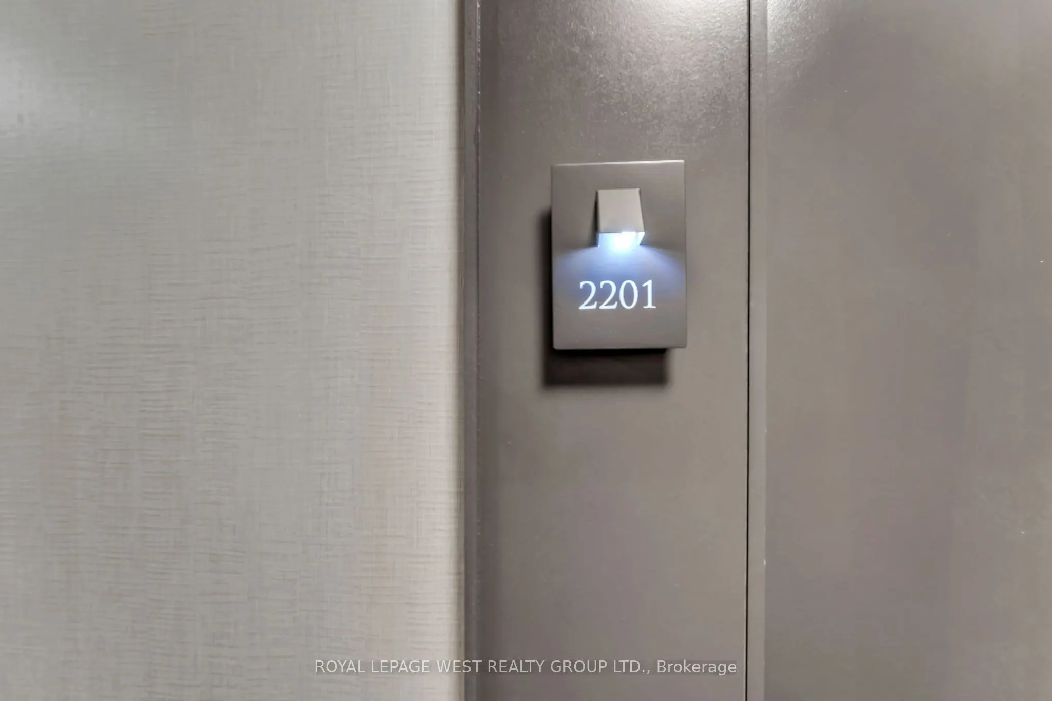 15 Legion Road #2201