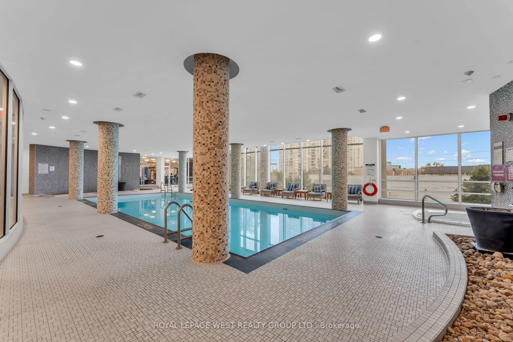 15 Legion Road #2201