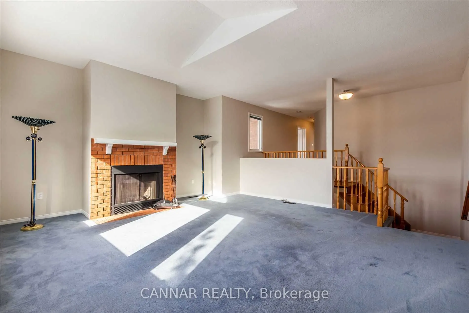 63 Laurelcrest Street