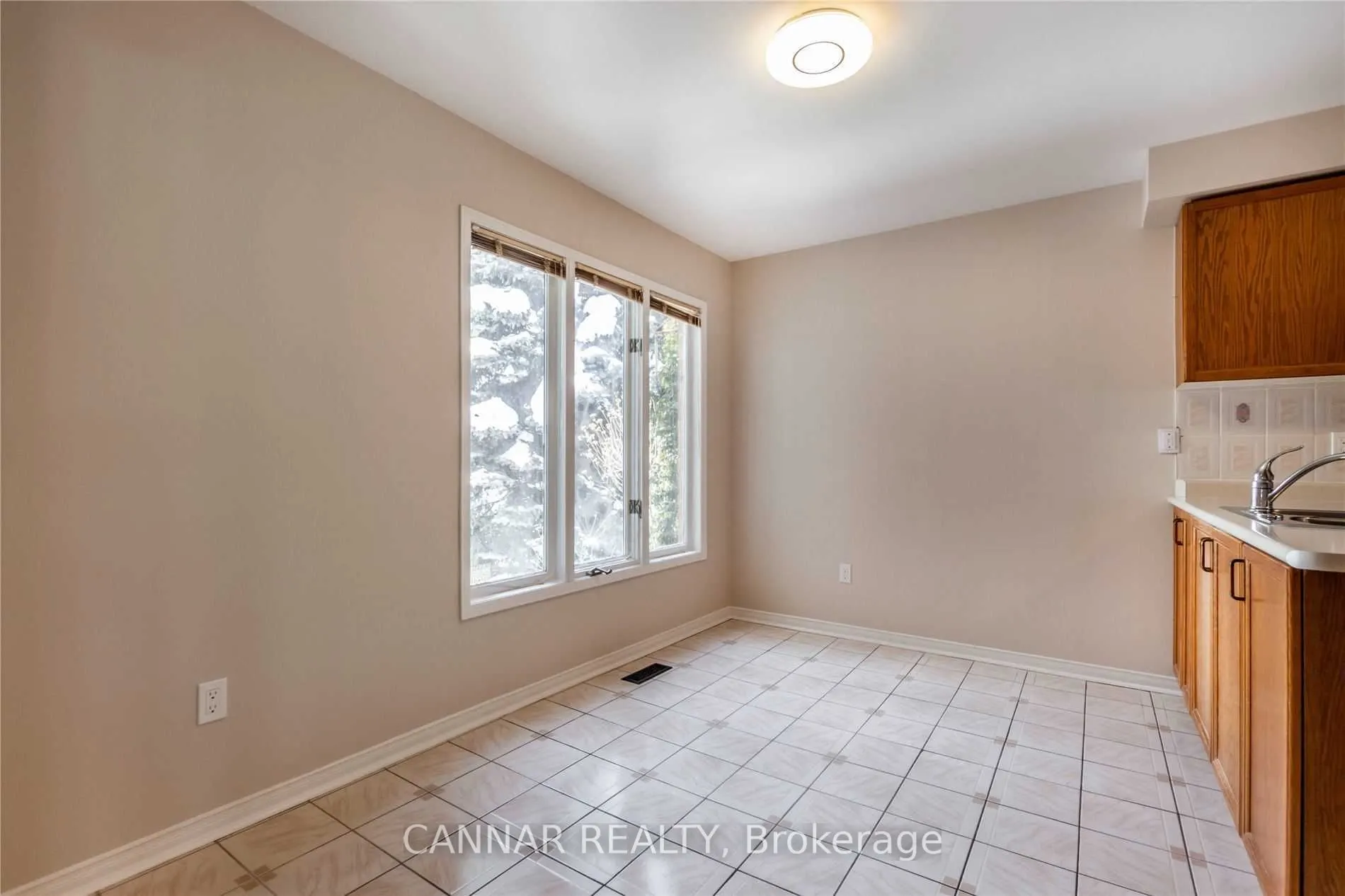 63 Laurelcrest Street