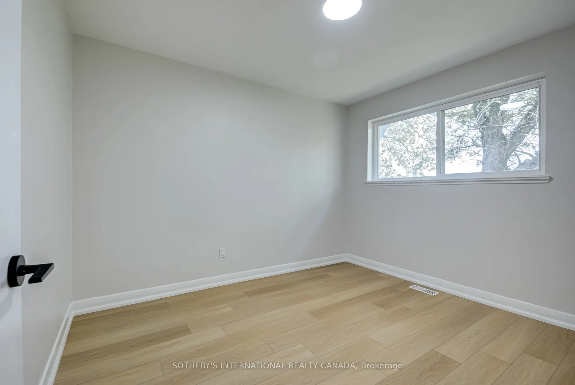 18 Puckeridge Crescent #Main