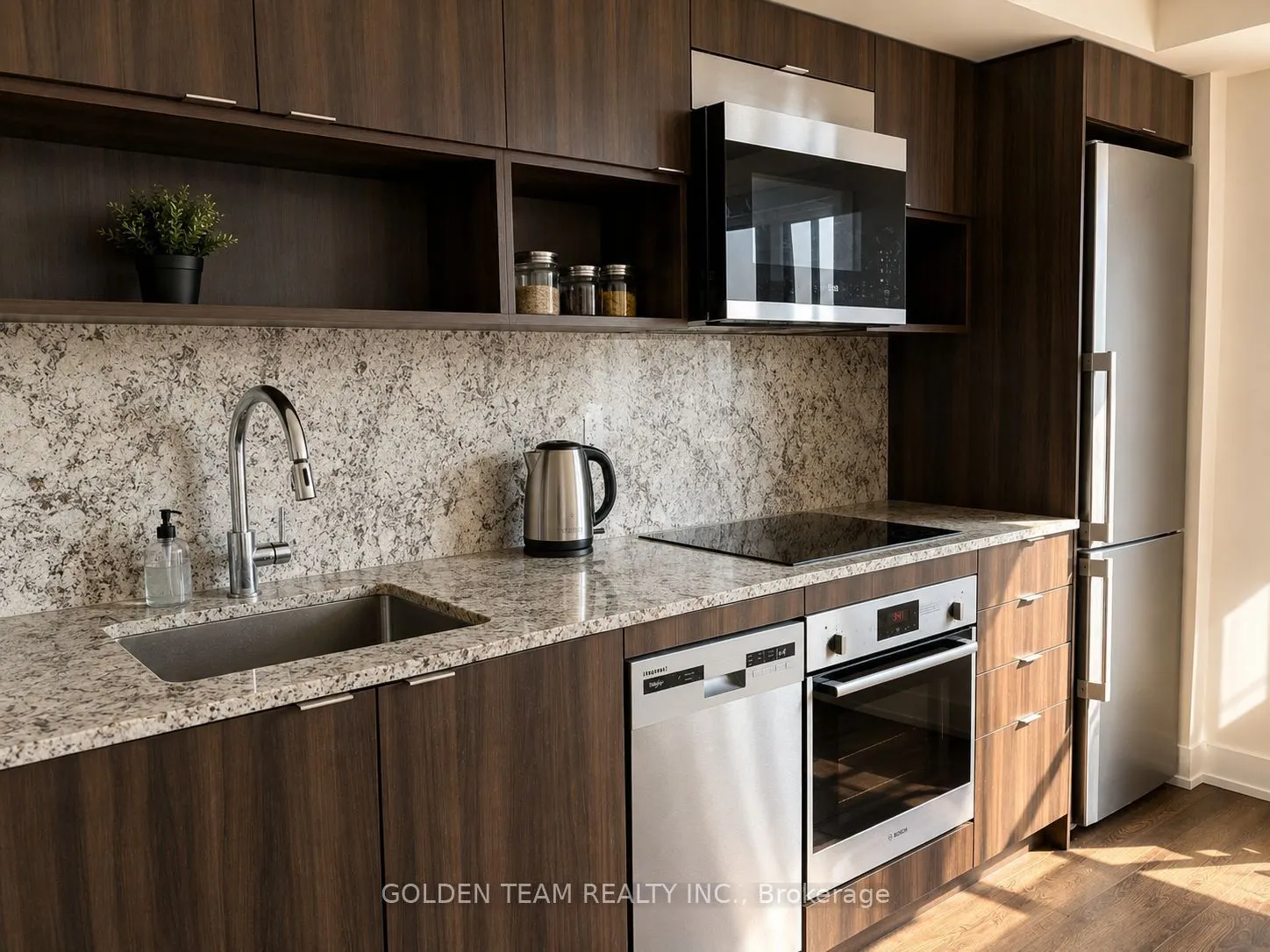 9 Mabelle Avenue #2526