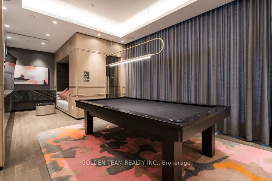 9 Mabelle Avenue #2526