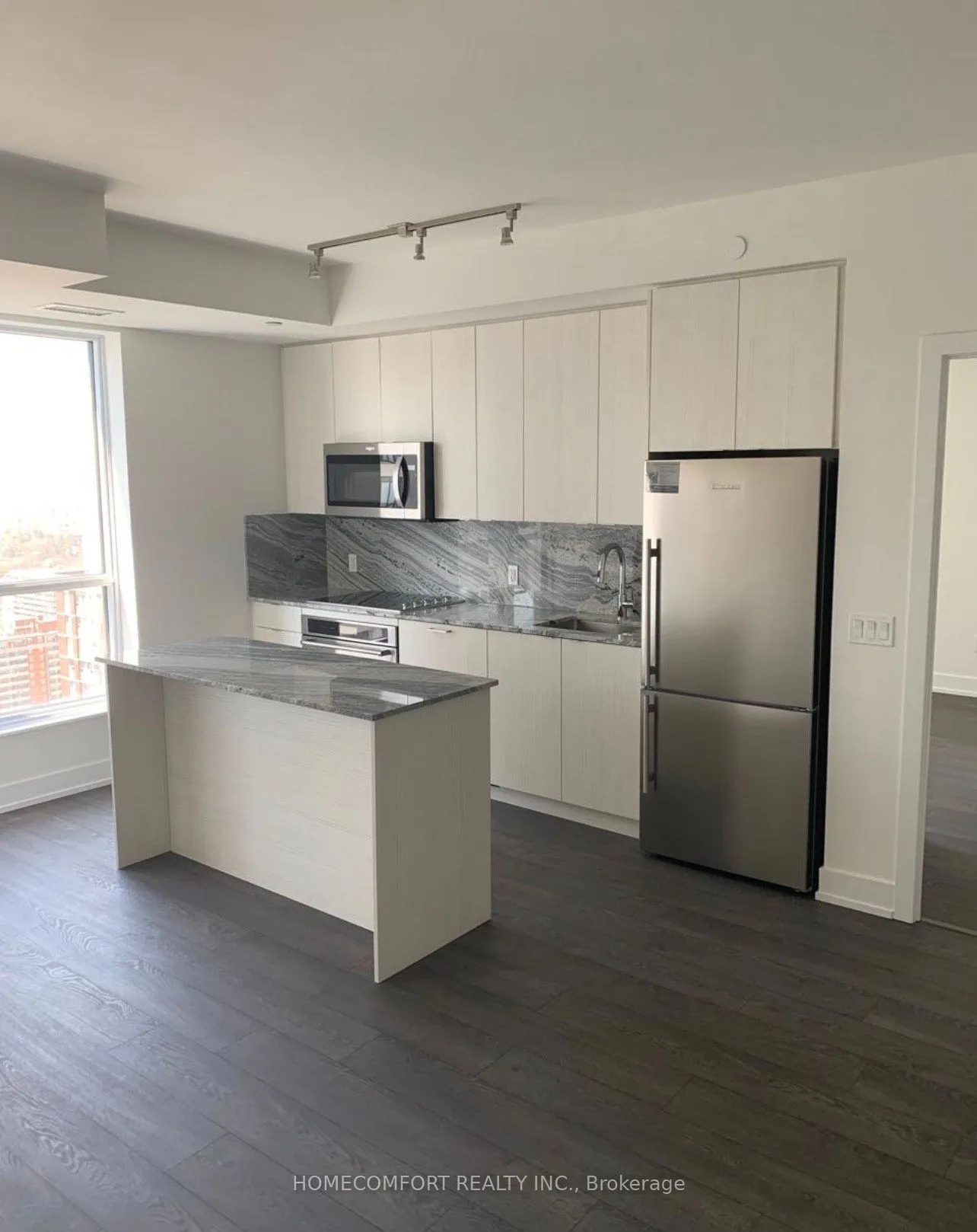 5 Mabelle Avenue #3732