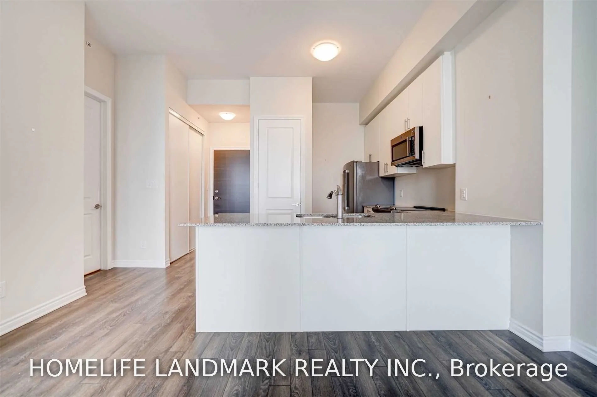 511 150 Oak Park Boulevard #11