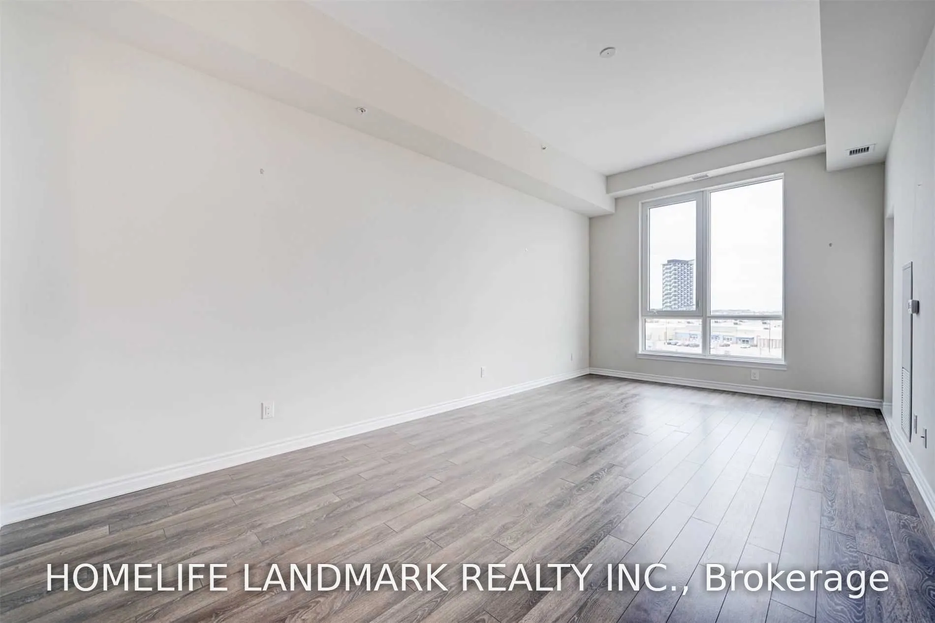 511 150 Oak Park Boulevard #11