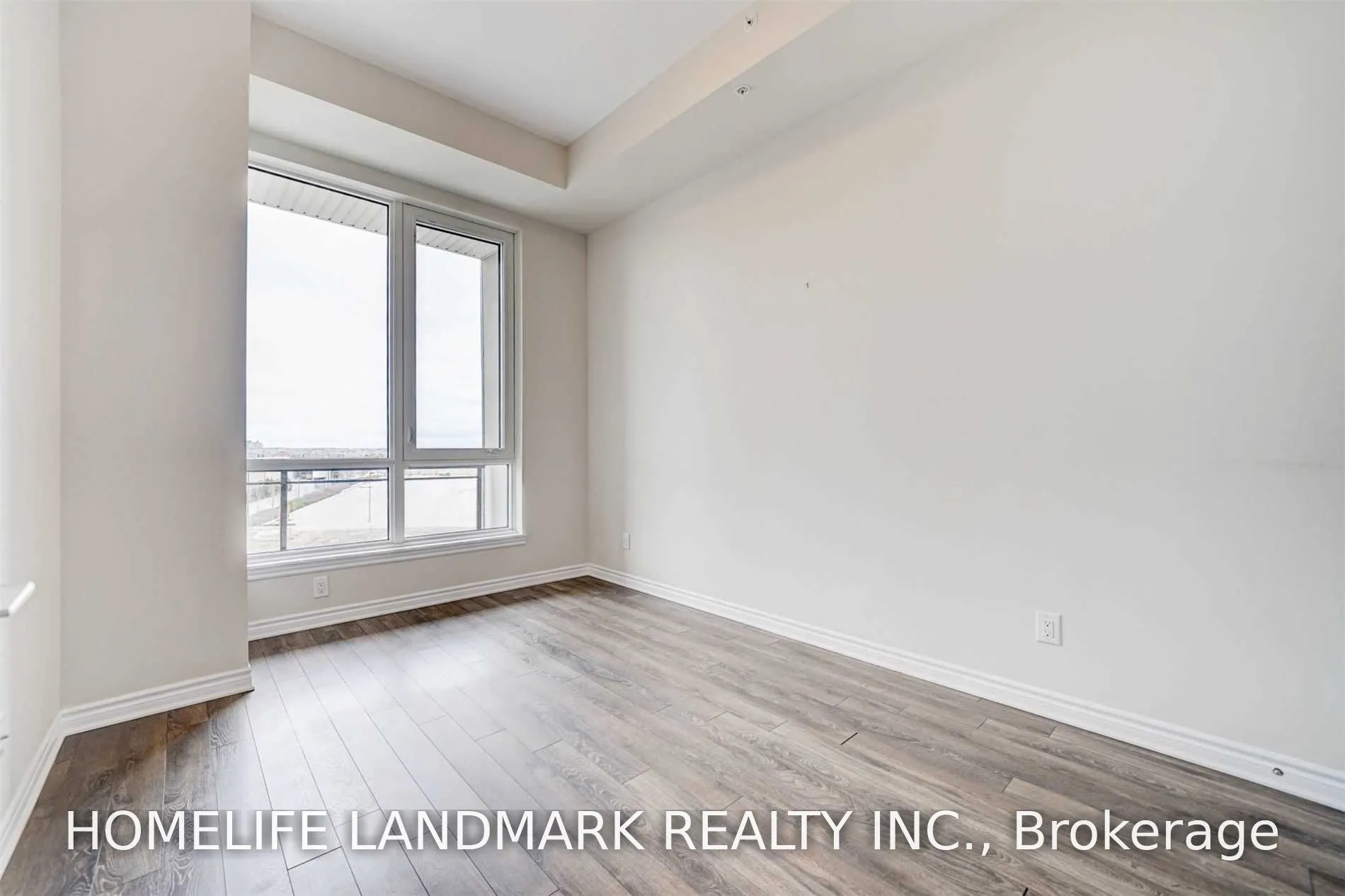 511 150 Oak Park Boulevard #11