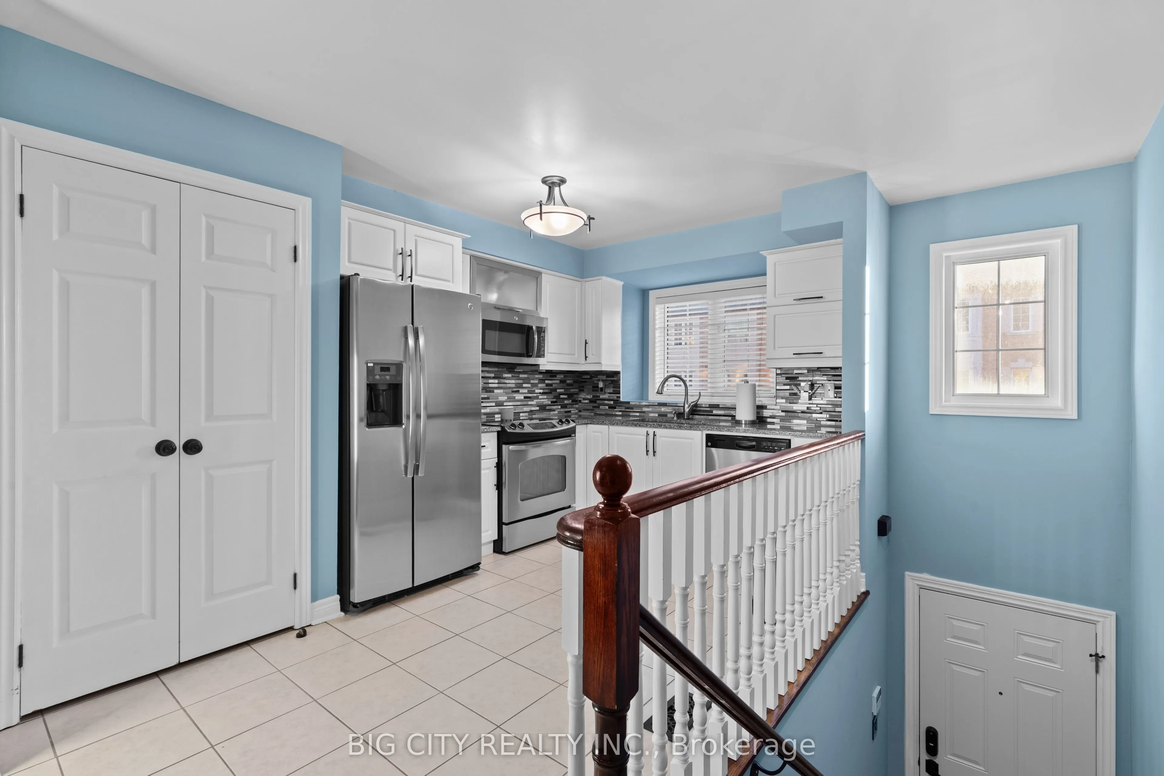 1128 Dundas Street W #7