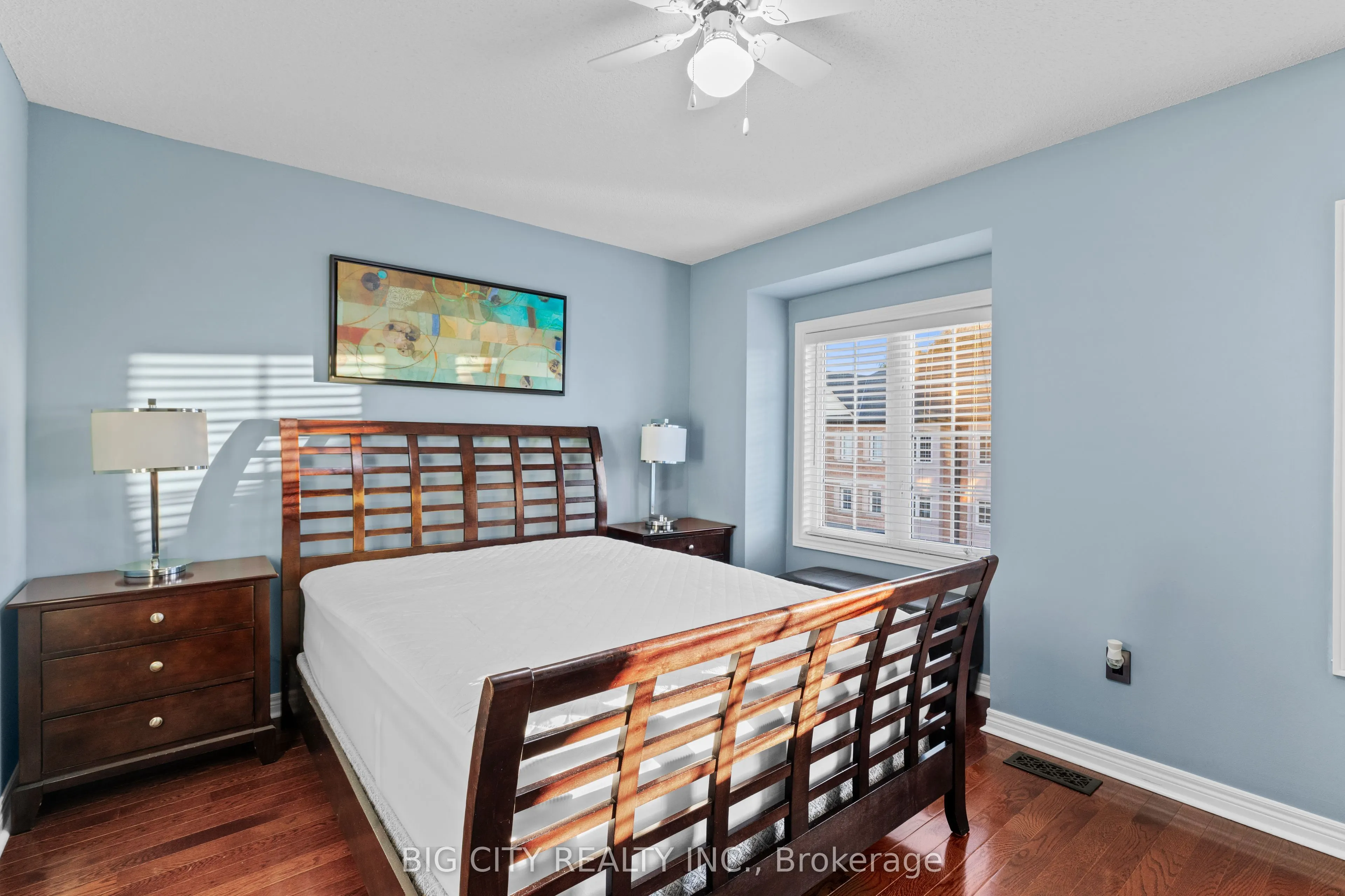1128 Dundas Street W #7