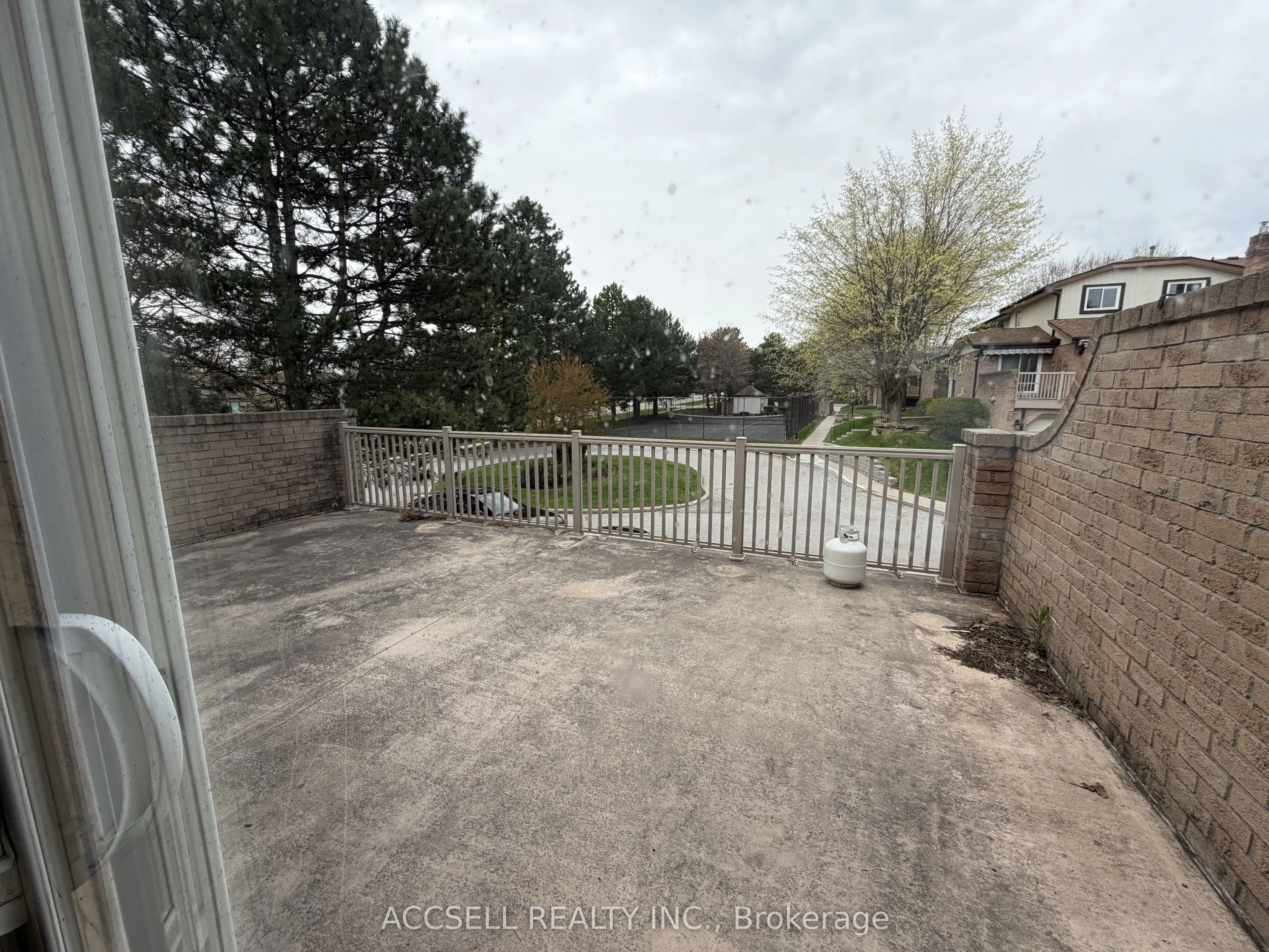 1510 Upper Middle Road #4