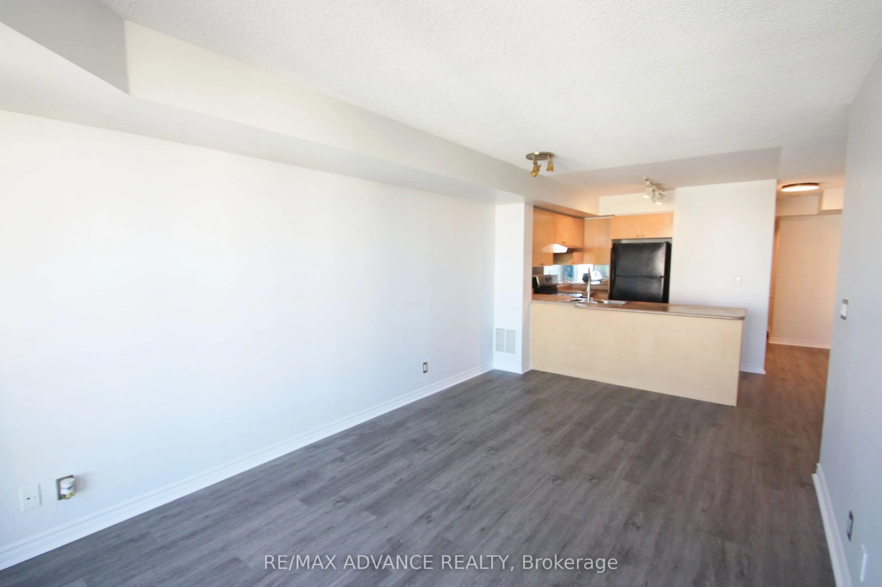 1 Elm Drive W #1601