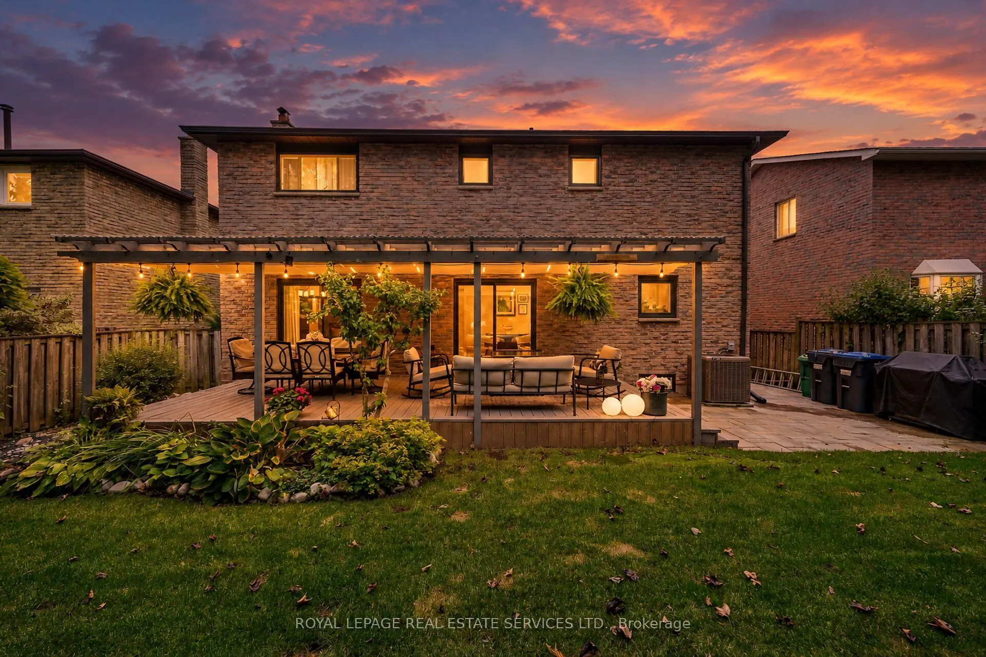1045 Mannington Lane