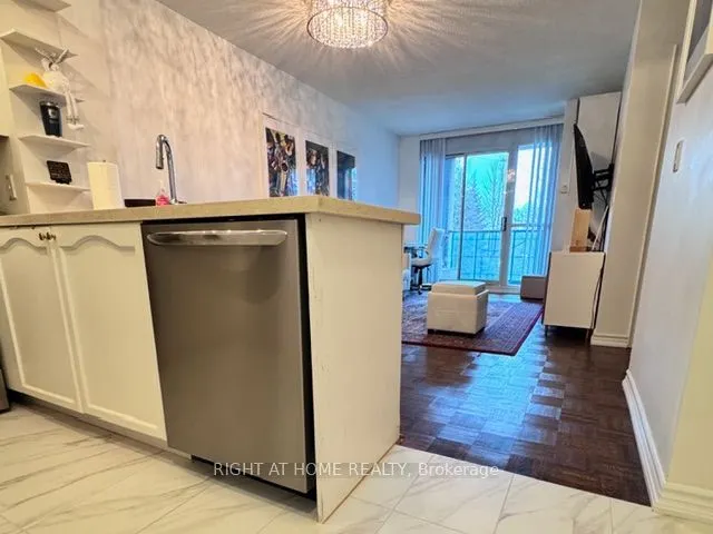38 Fontenay Court #06