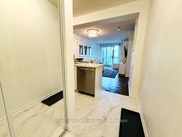 38 Fontenay Court #06