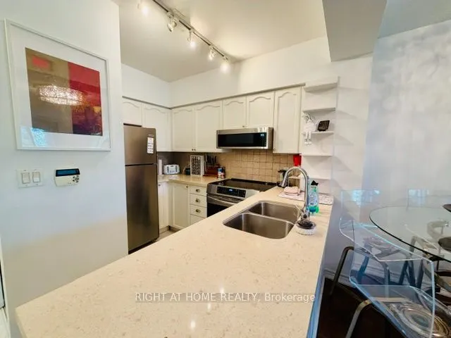 38 Fontenay Court #06