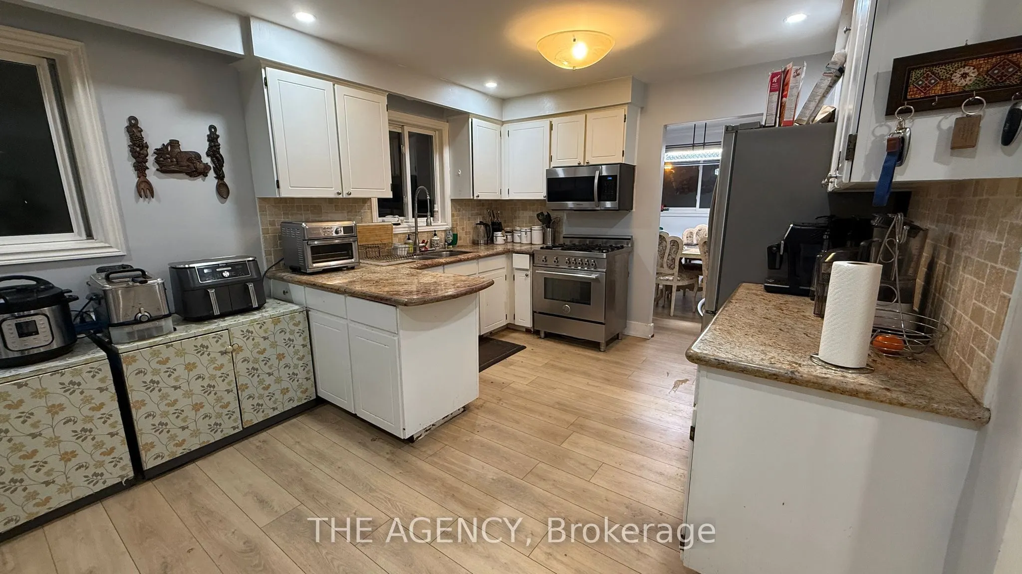 411 Laurier Avenue