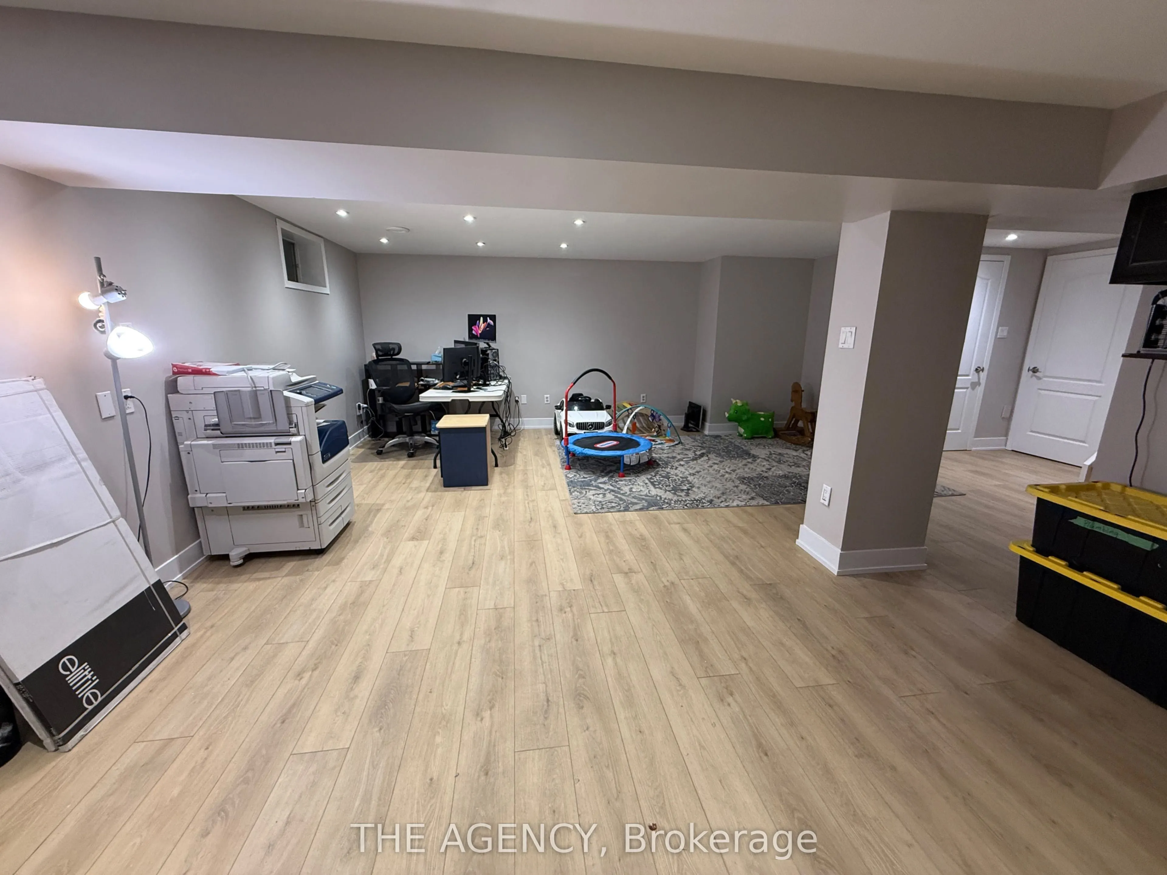 411 Laurier Avenue