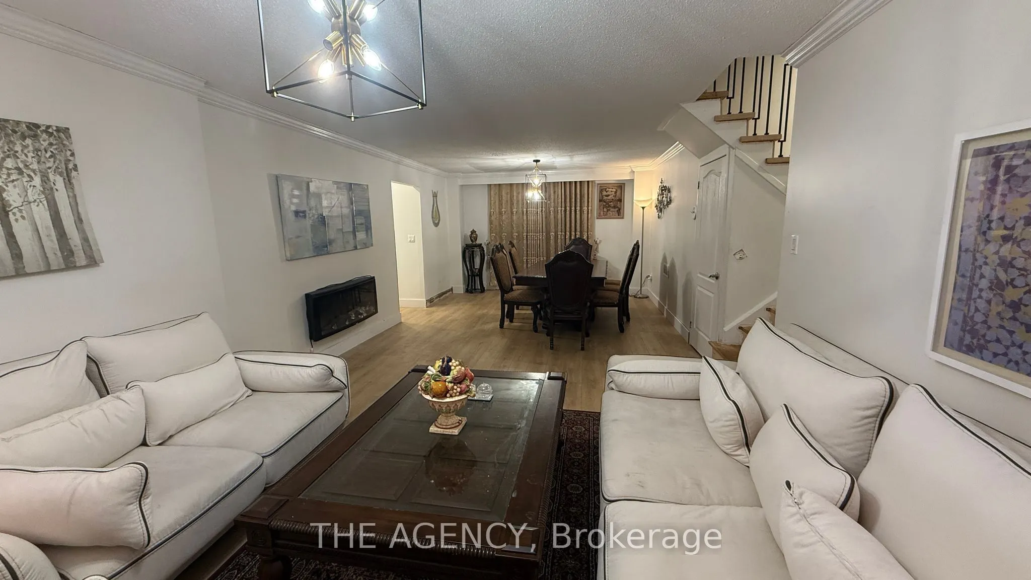 411 Laurier Avenue