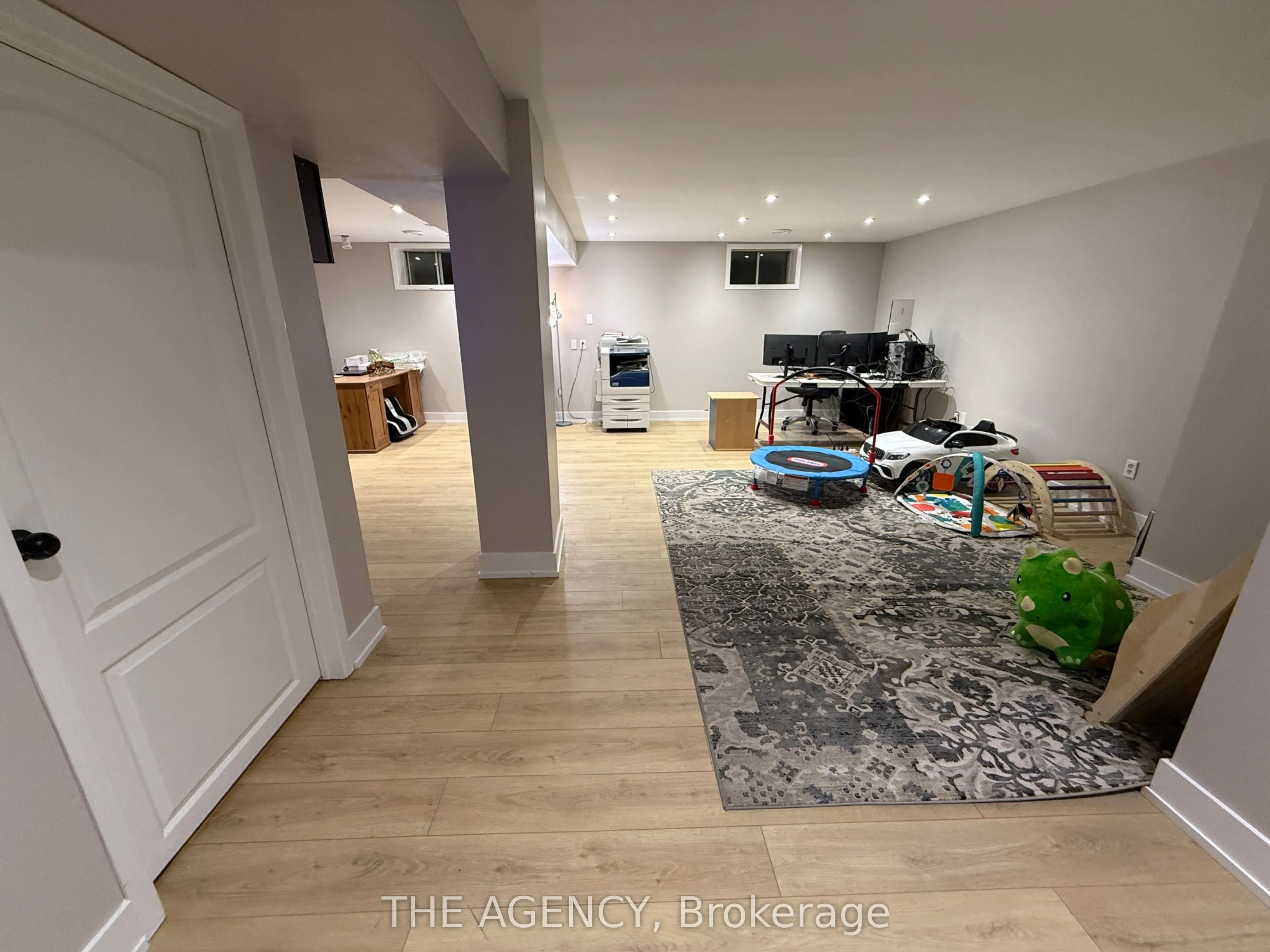 411 Laurier Avenue