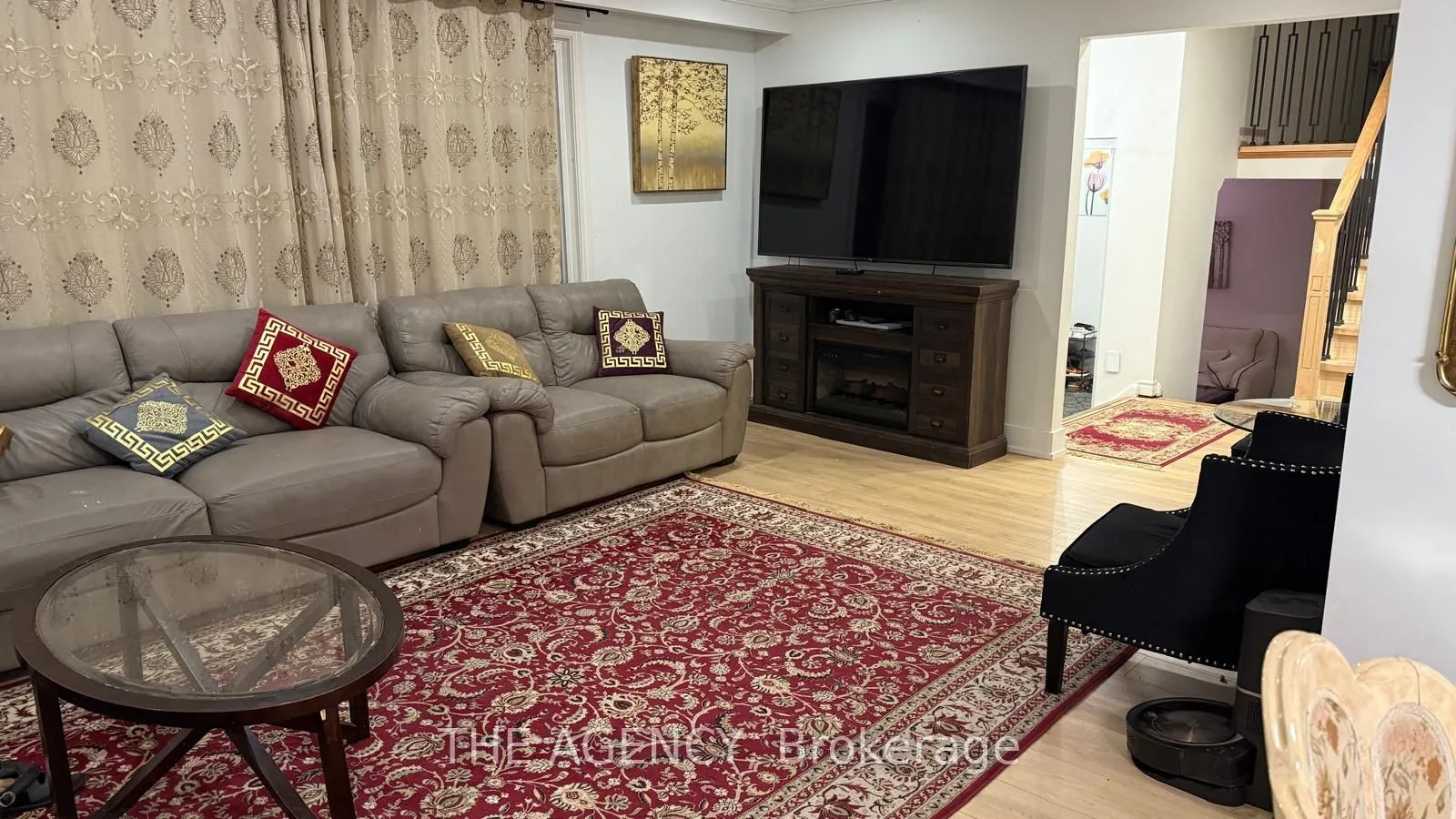 411 Laurier Avenue