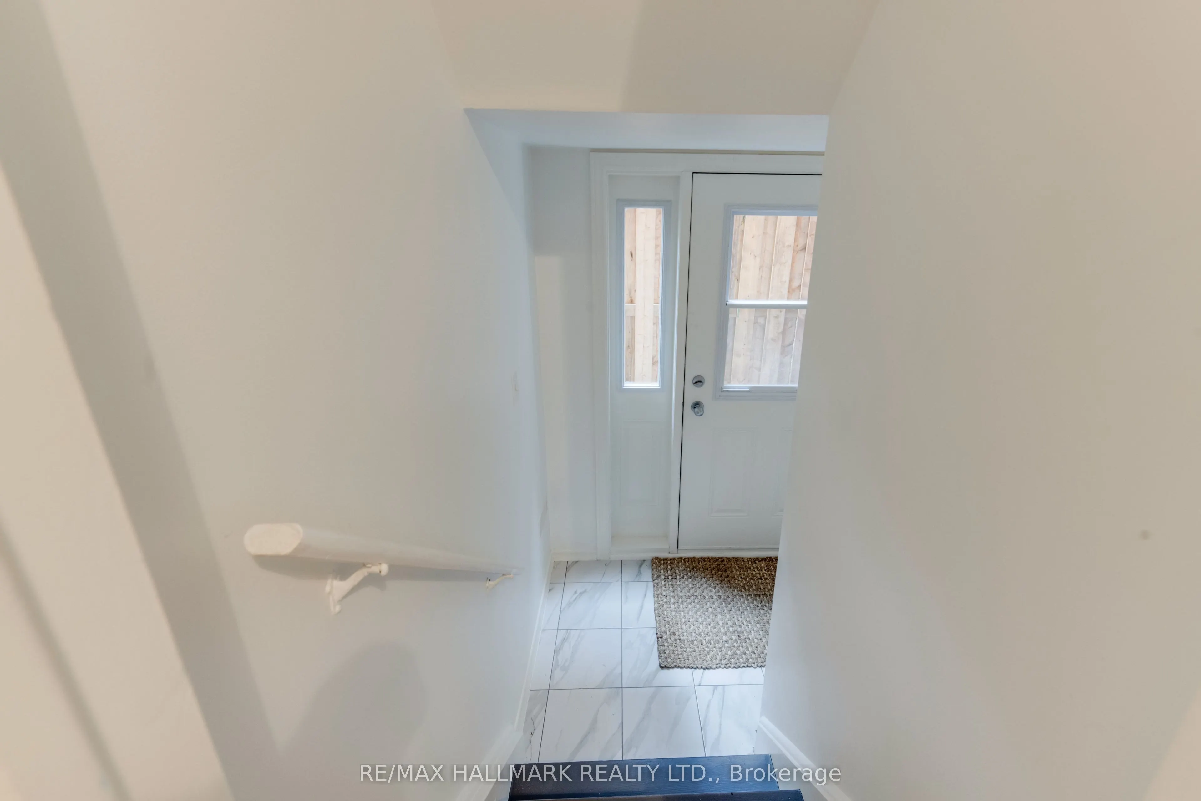 45 Sorauren Avenue
