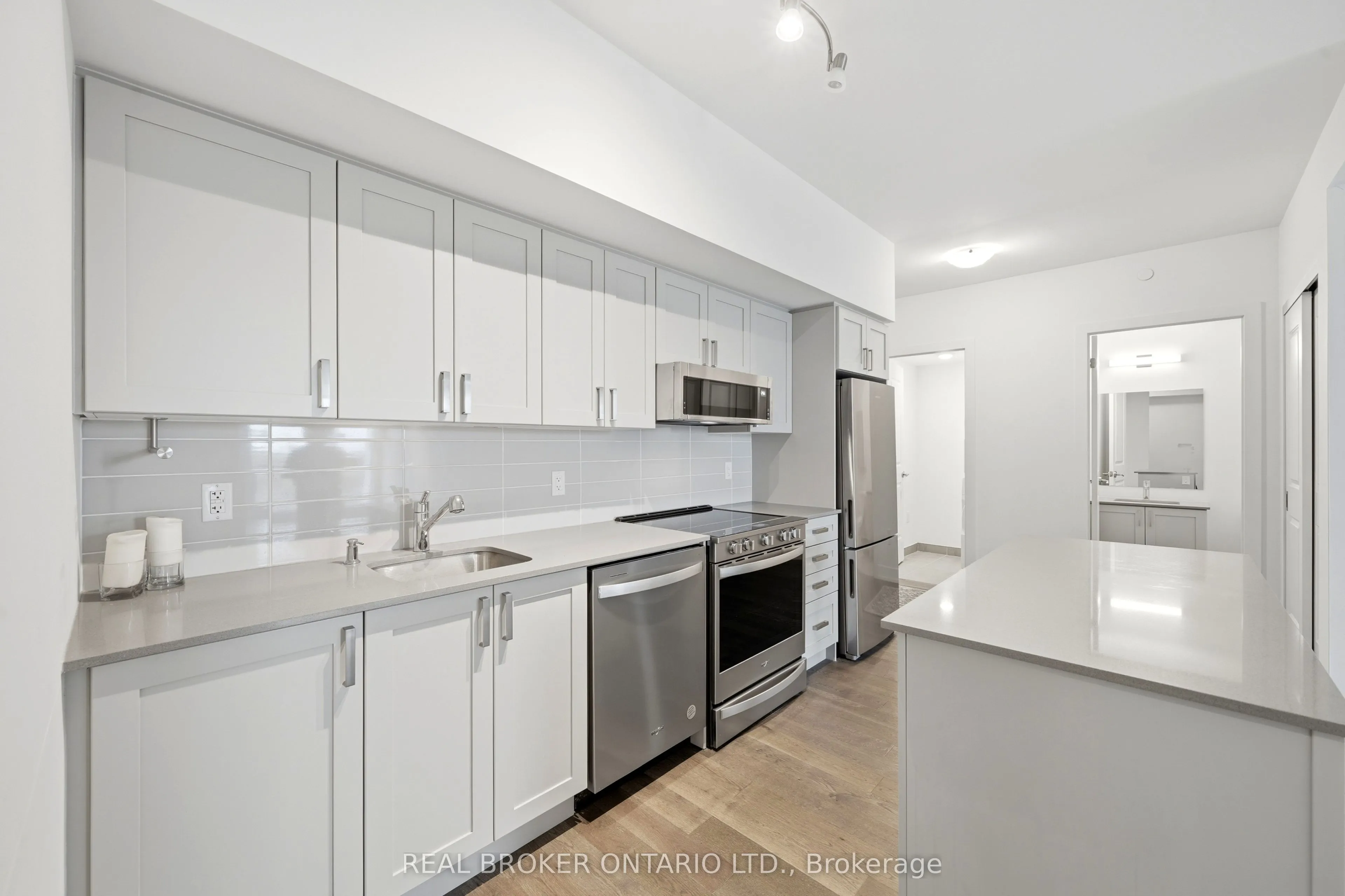 1063 DOUGLAS MCCURDY Common #306