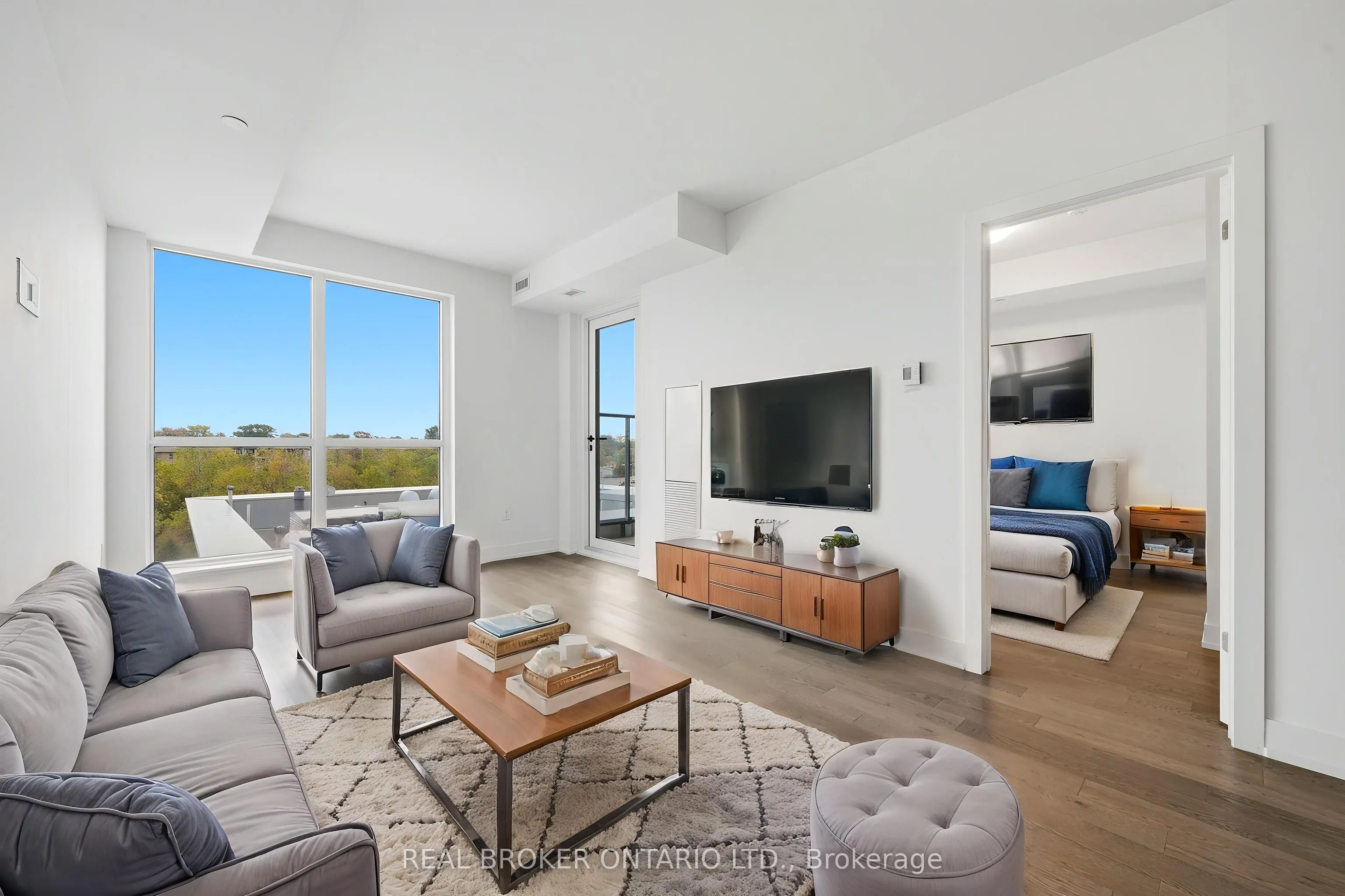 1063 DOUGLAS MCCURDY Common #306