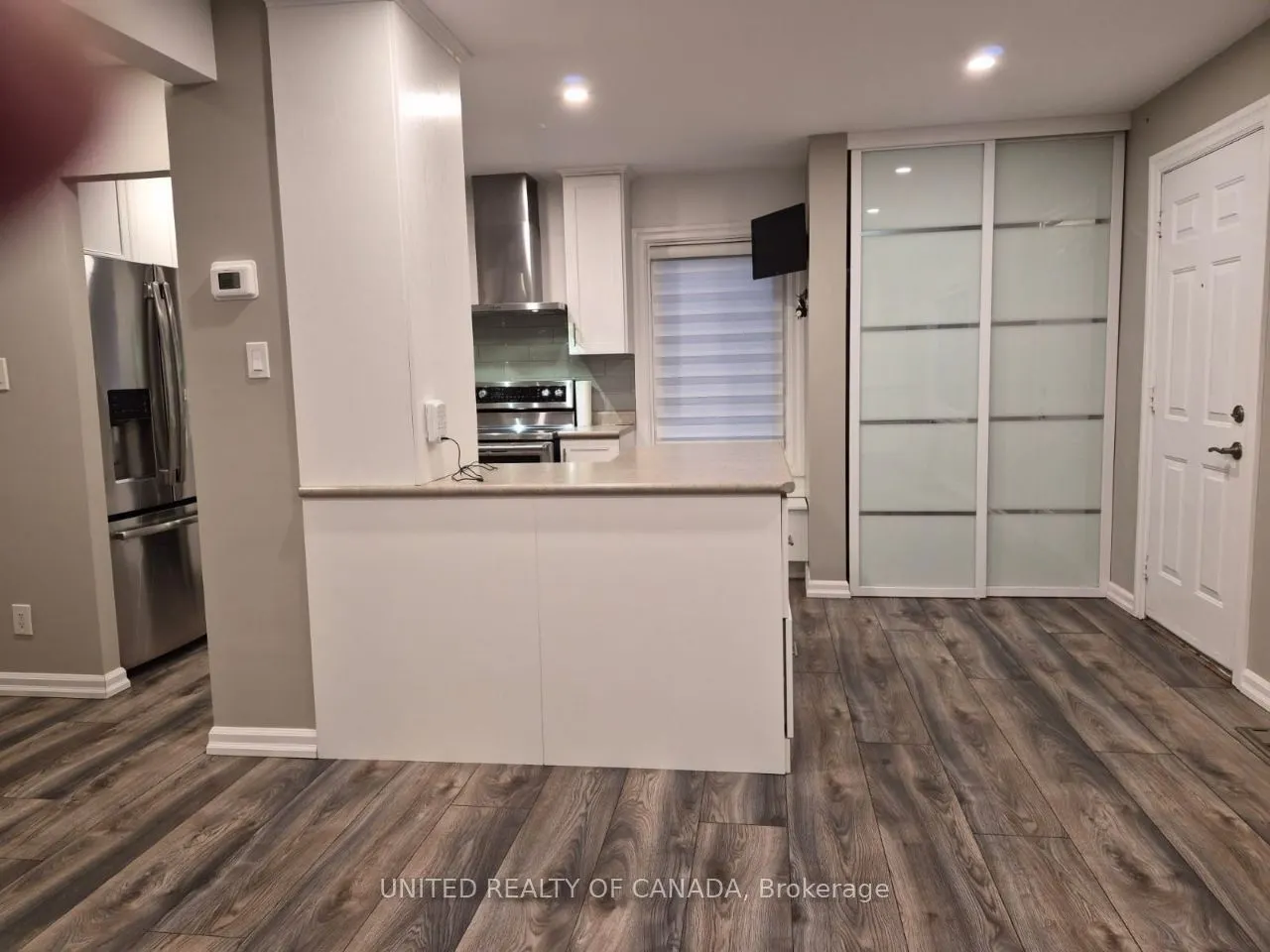 790 The Queensway