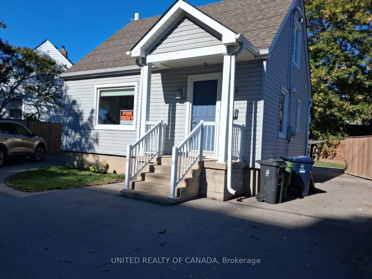 790 The Queensway