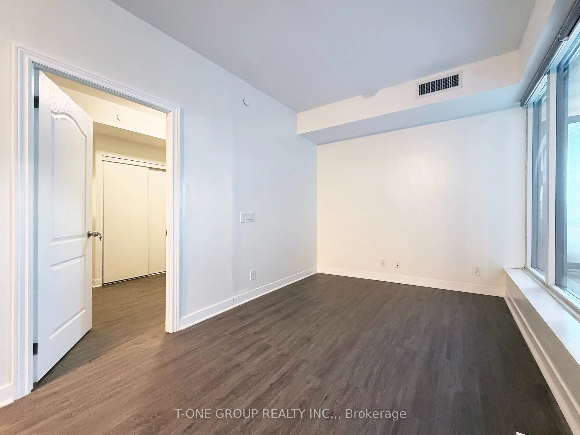 270 Dufferin Street #312