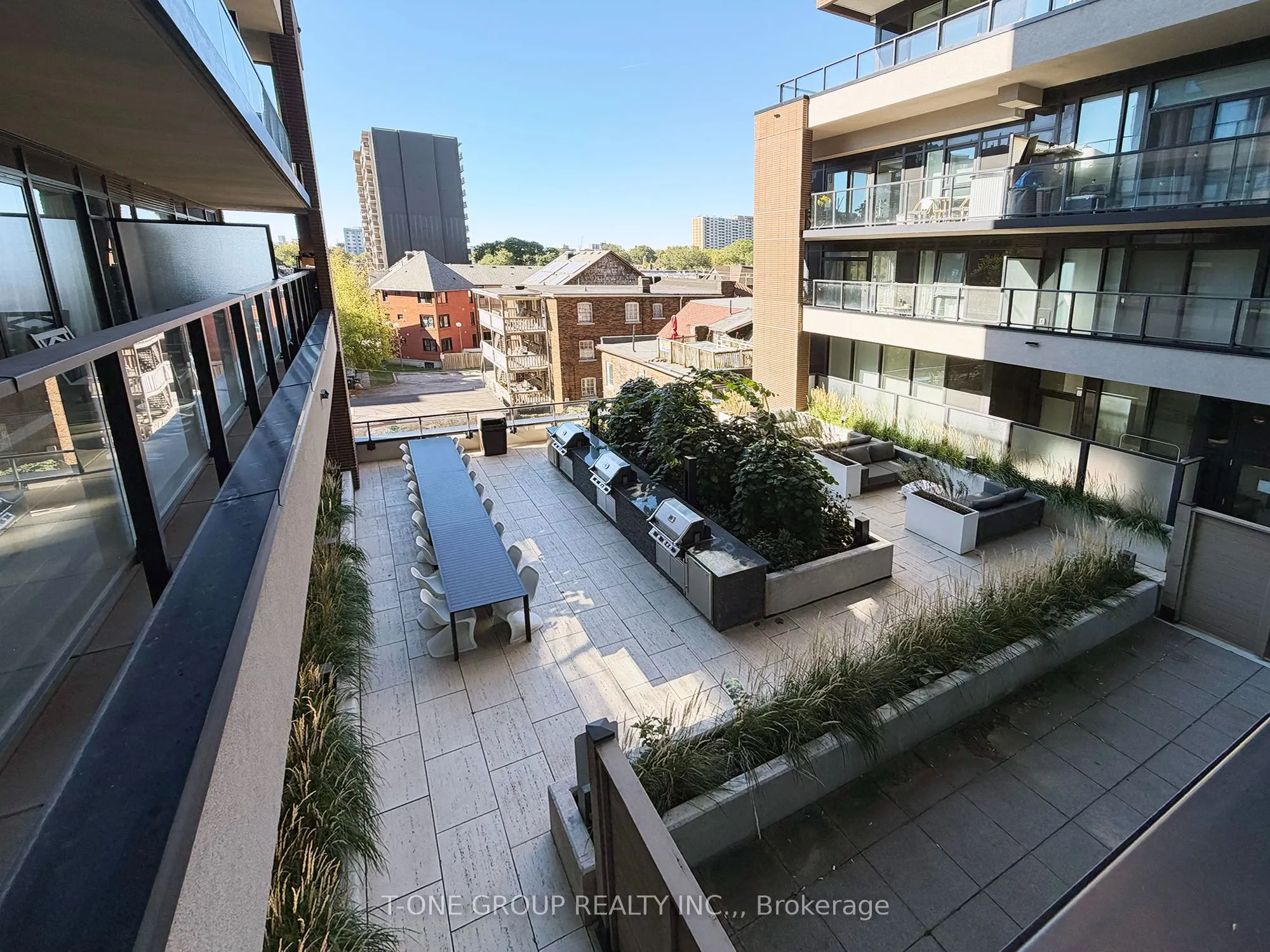 270 Dufferin Street #312