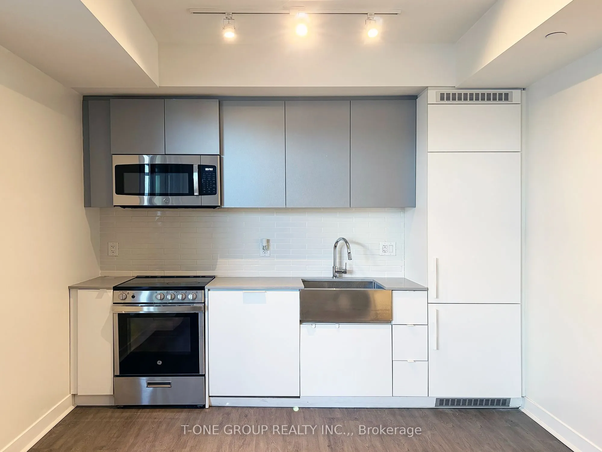270 Dufferin Street #312