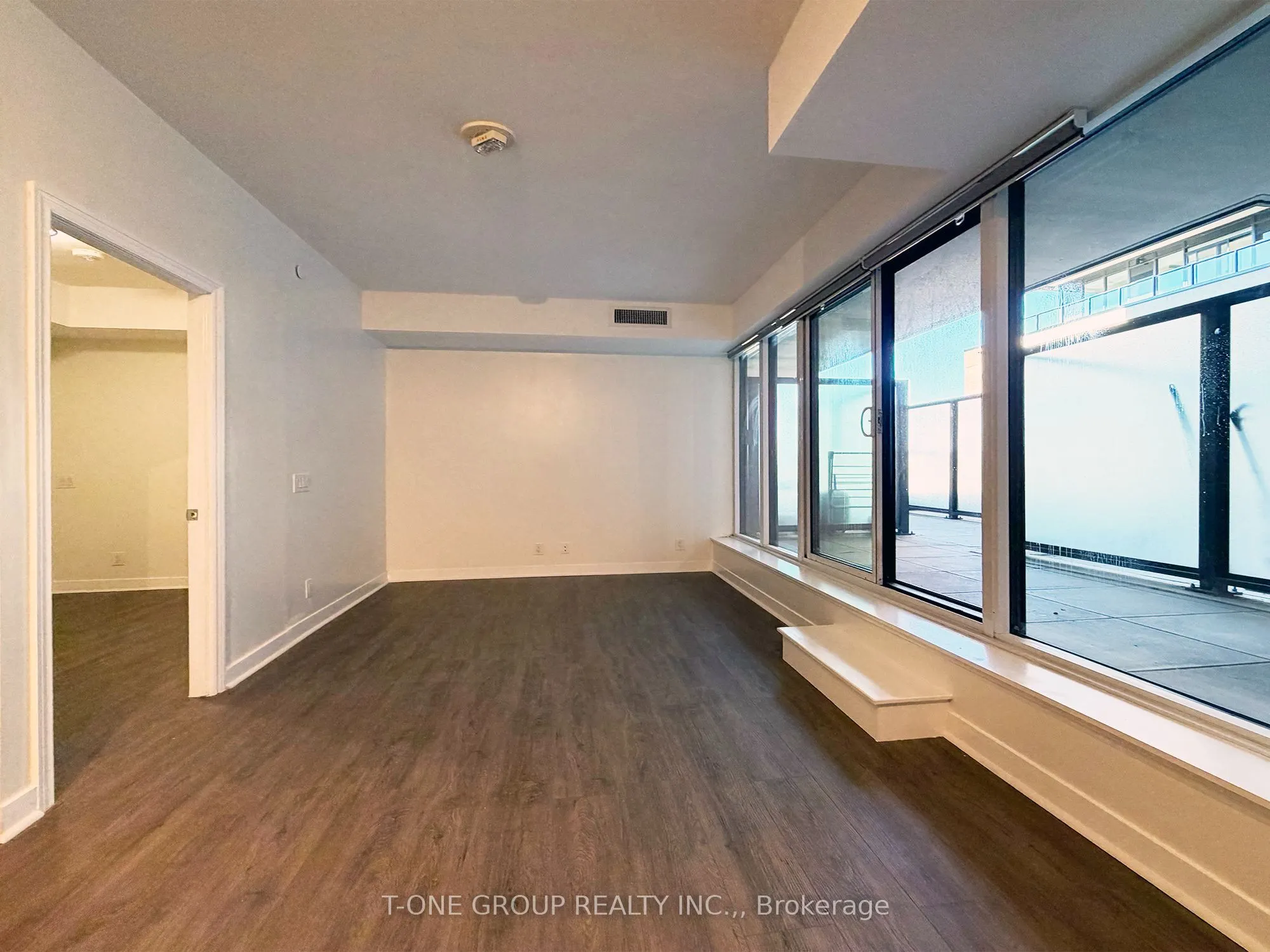 270 Dufferin Street #312