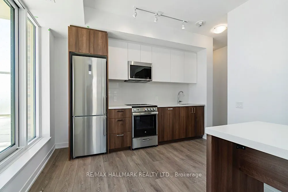 1787 St Clair Avenue W #426
