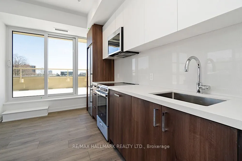 1787 St Clair Avenue W #426