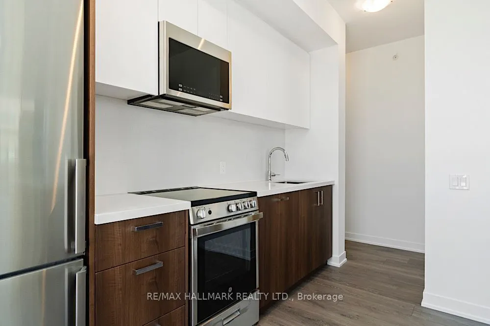 1787 St Clair Avenue W #426