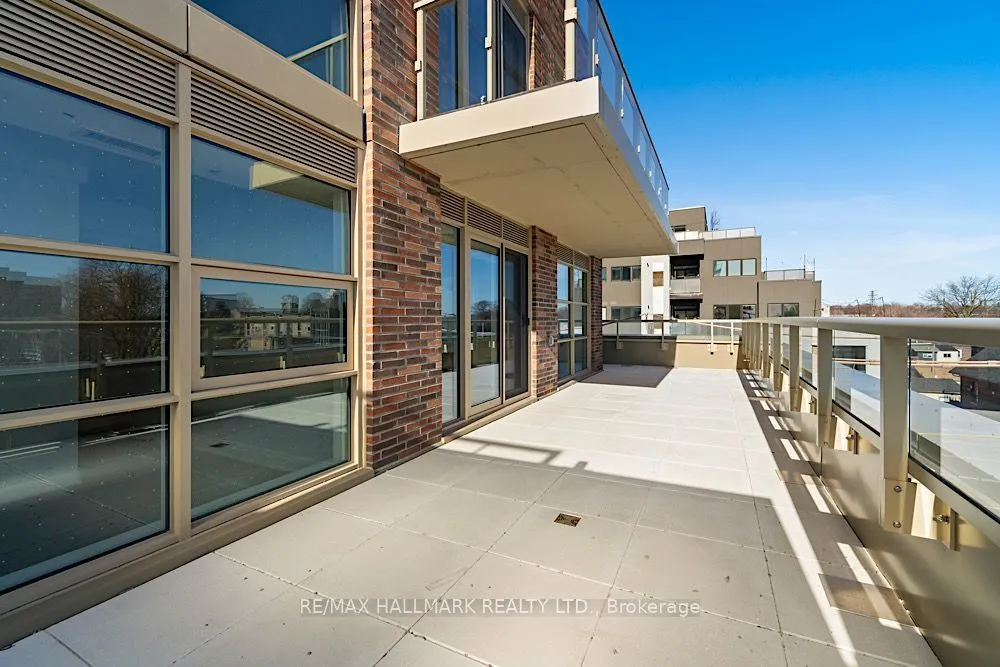 1787 St Clair Avenue W #426