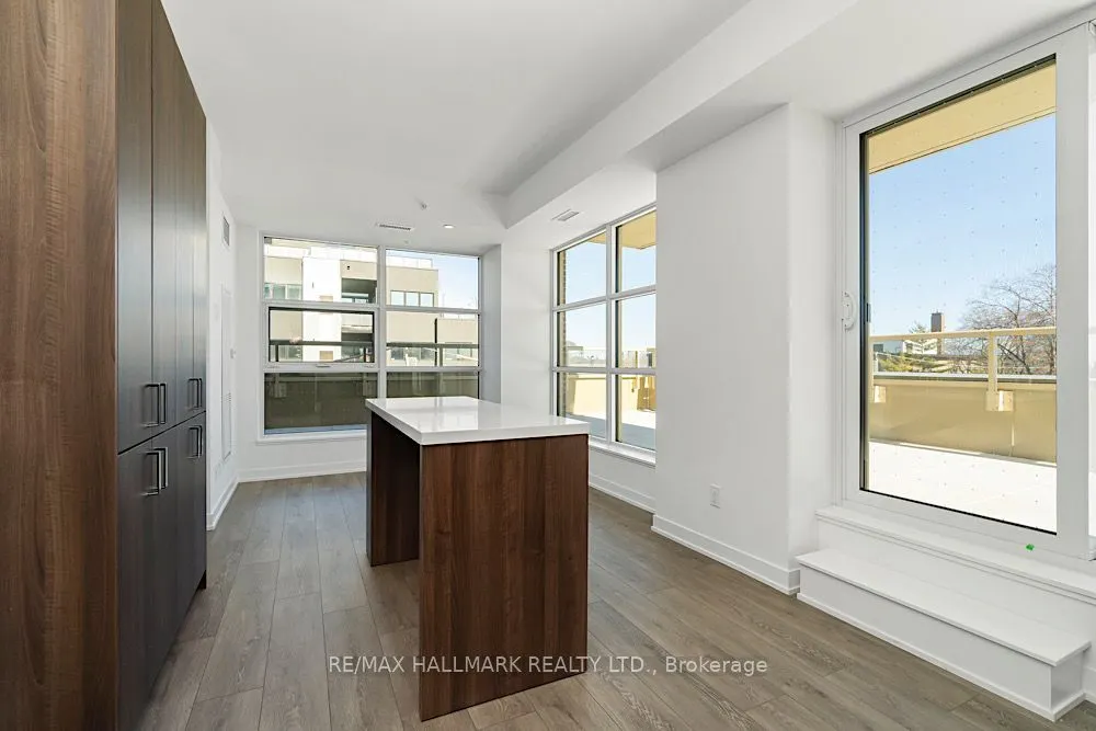 1787 St Clair Avenue W #426