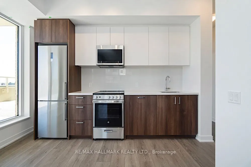 1787 St Clair Avenue W #426