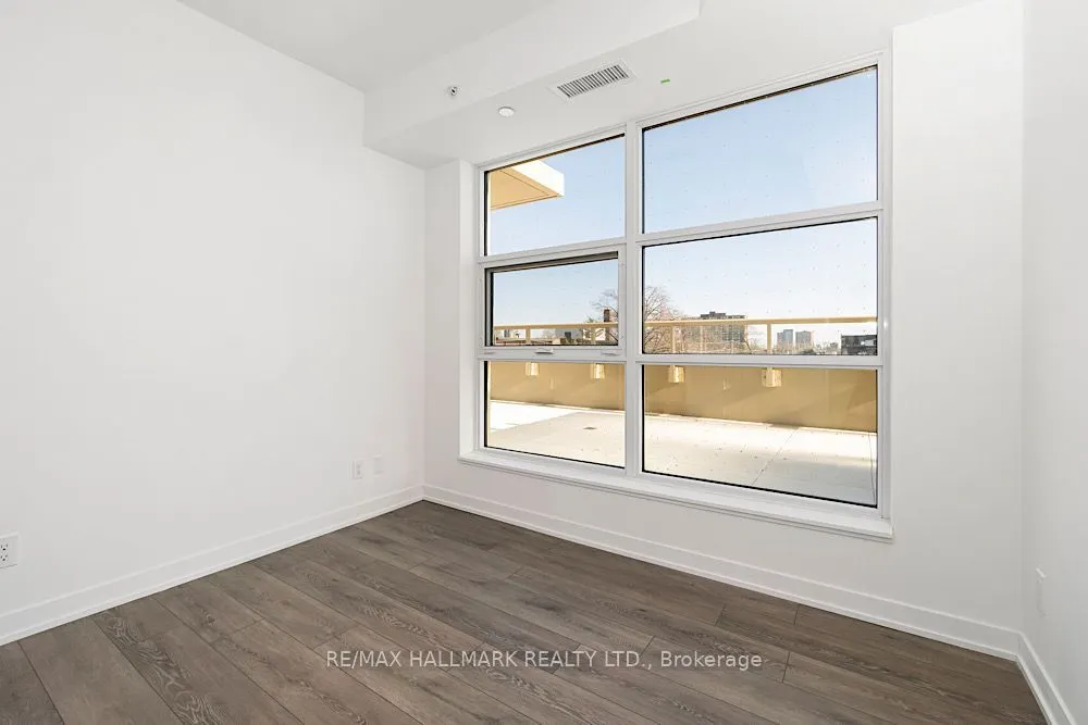 1787 St Clair Avenue W #426