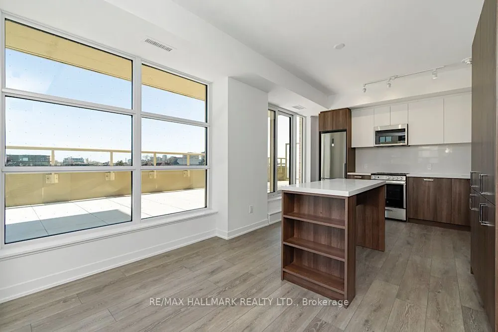 1787 St Clair Avenue W #426