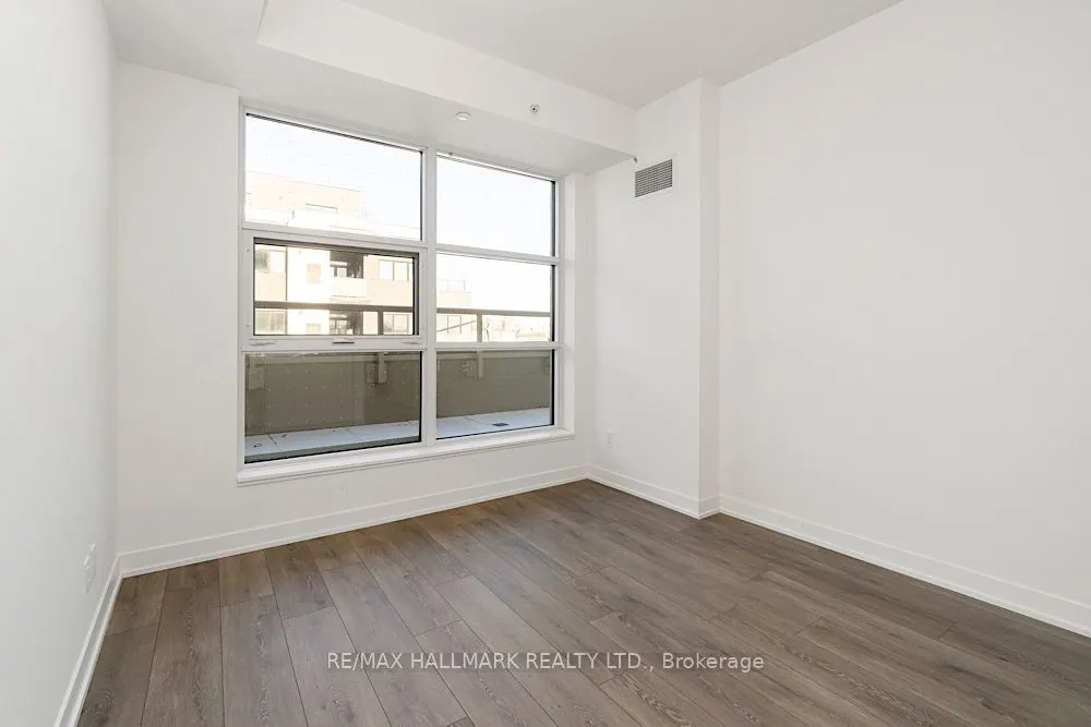 1787 St Clair Avenue W #426