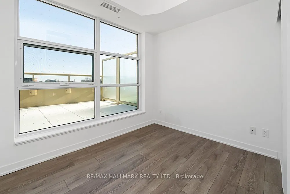 1787 St Clair Avenue W #426