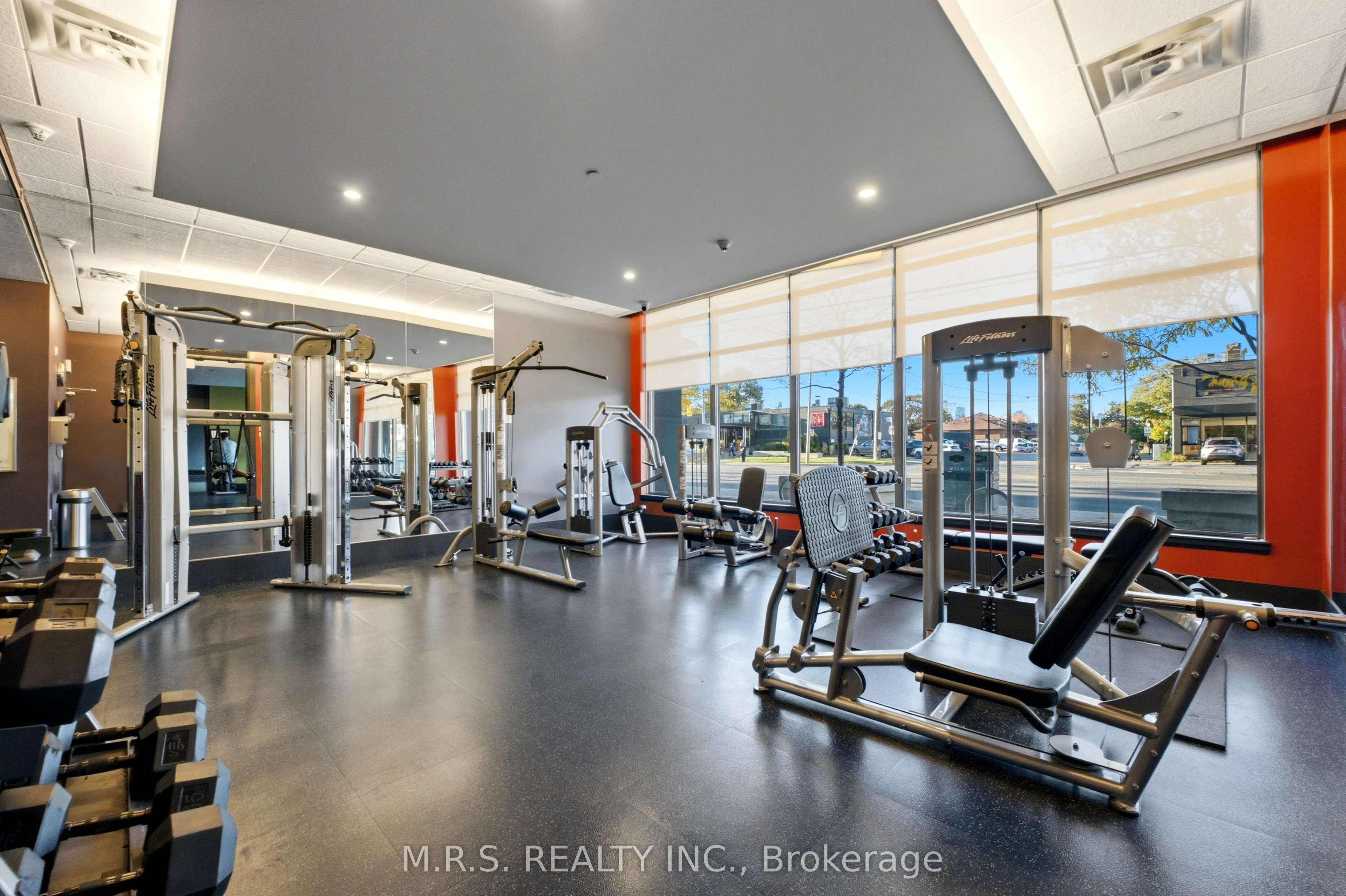 1185 The Queensway Avenue #607