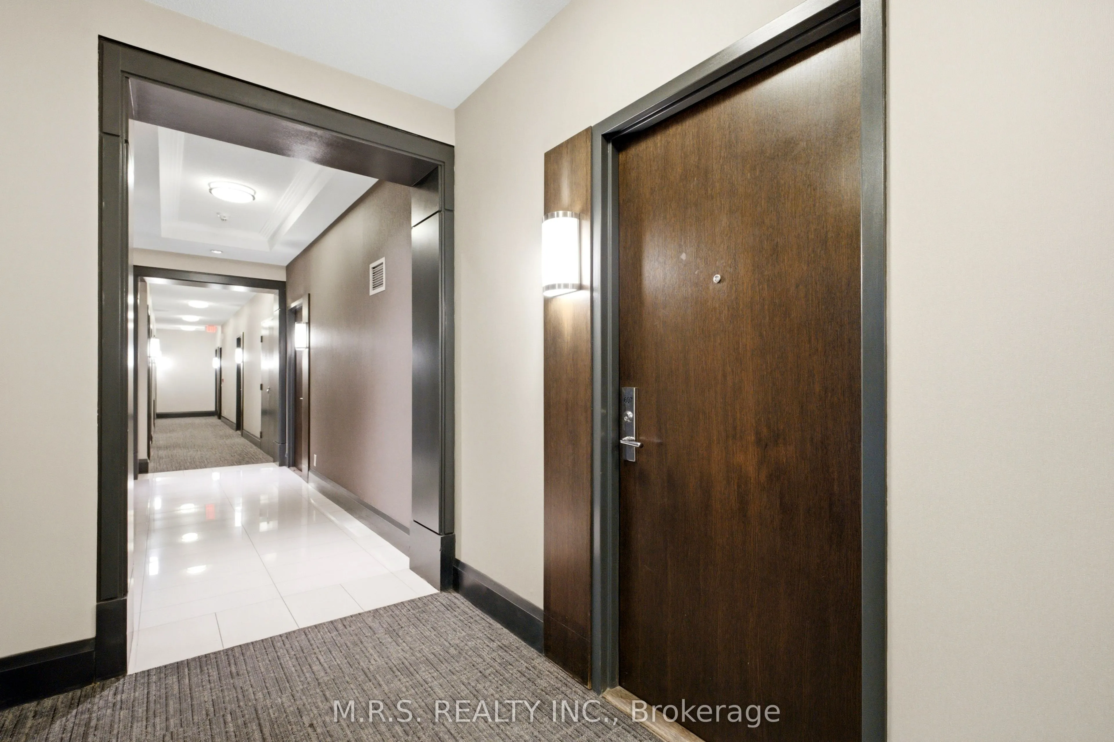 1185 The Queensway Avenue #607