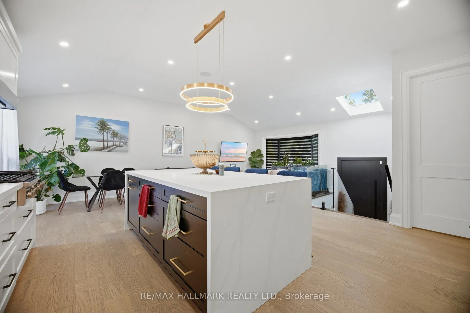 407 Bronte Road
