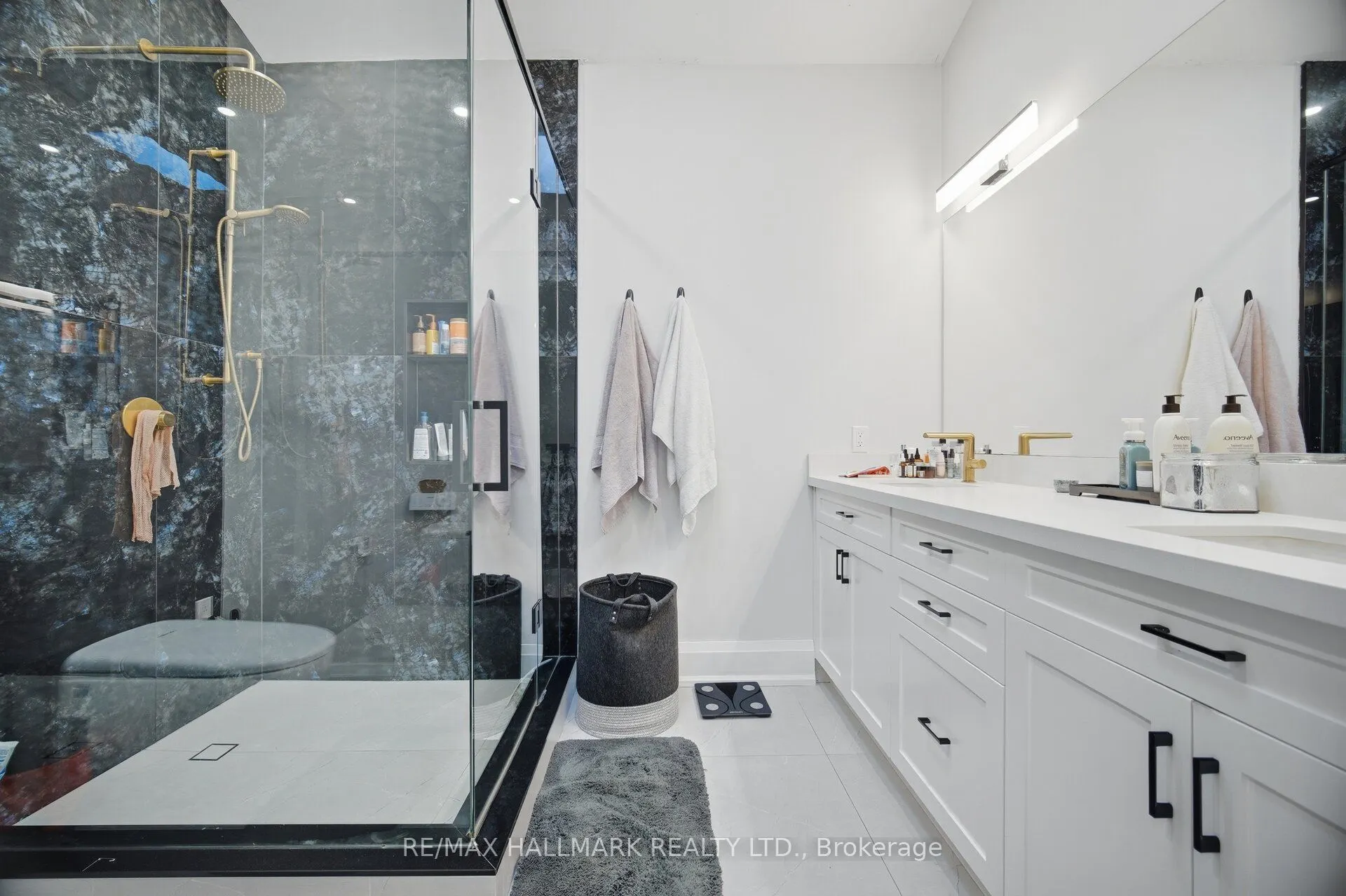 407 Bronte Road