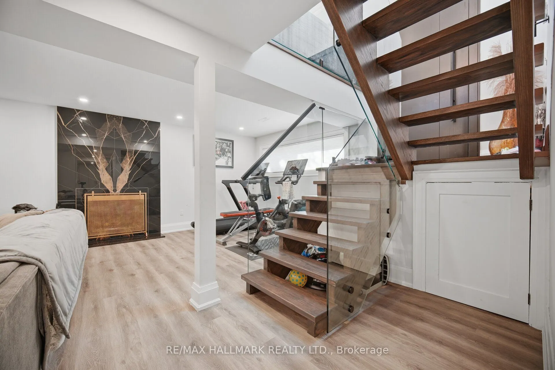 407 Bronte Road