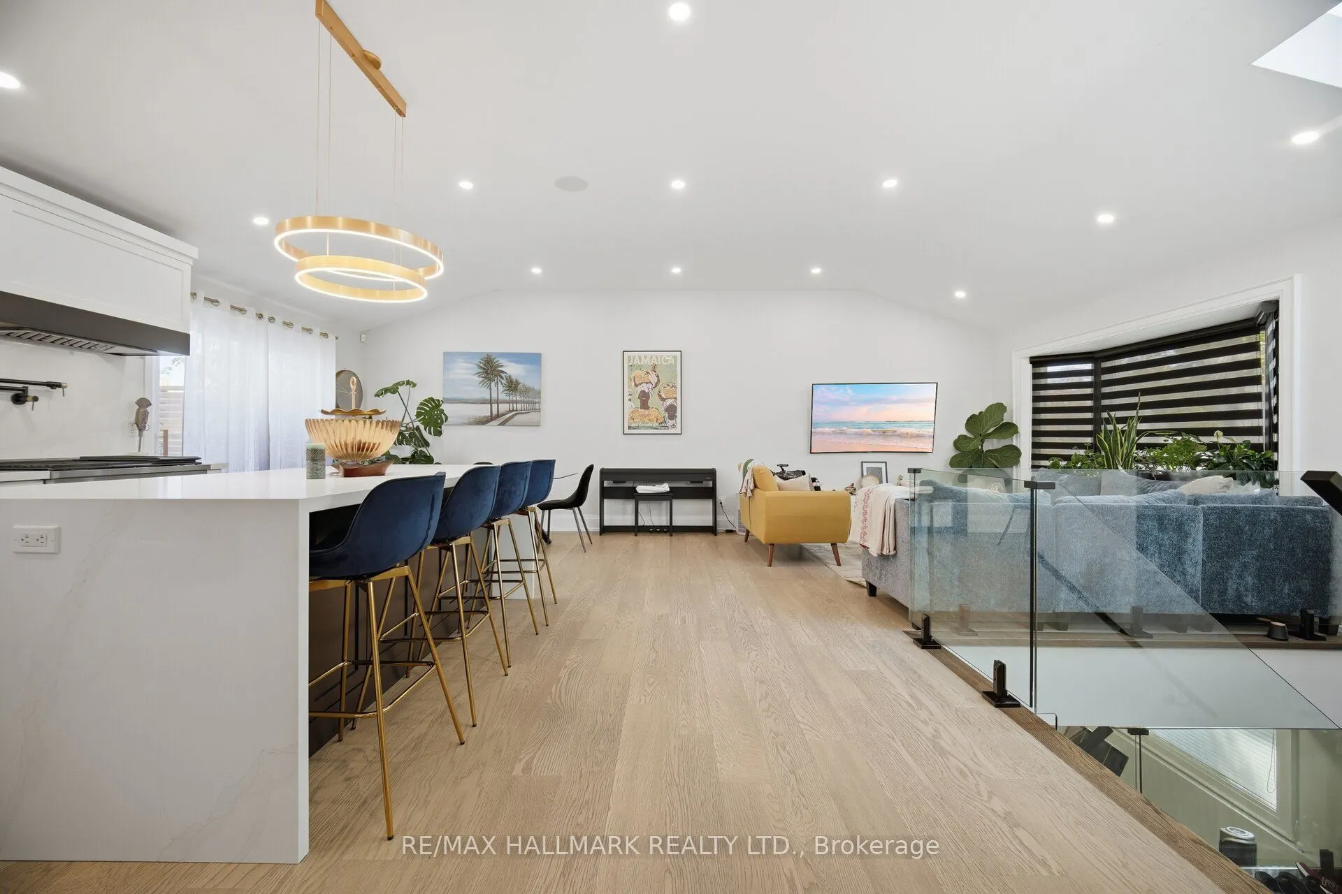 407 Bronte Road